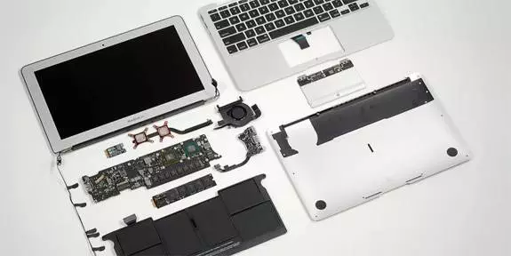 Disassembled MacBook: MacBook hardware repair
